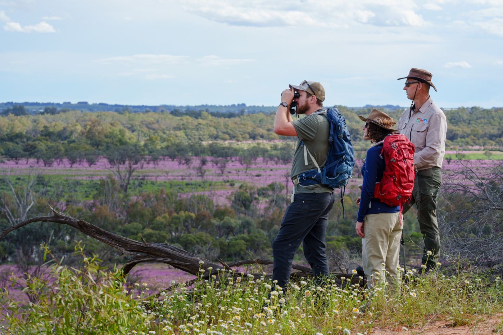 SA_MurrayRiverWalk_MurrayRiverTrails_GuidedWalk_2022_Landscape_Squiggly.jpg